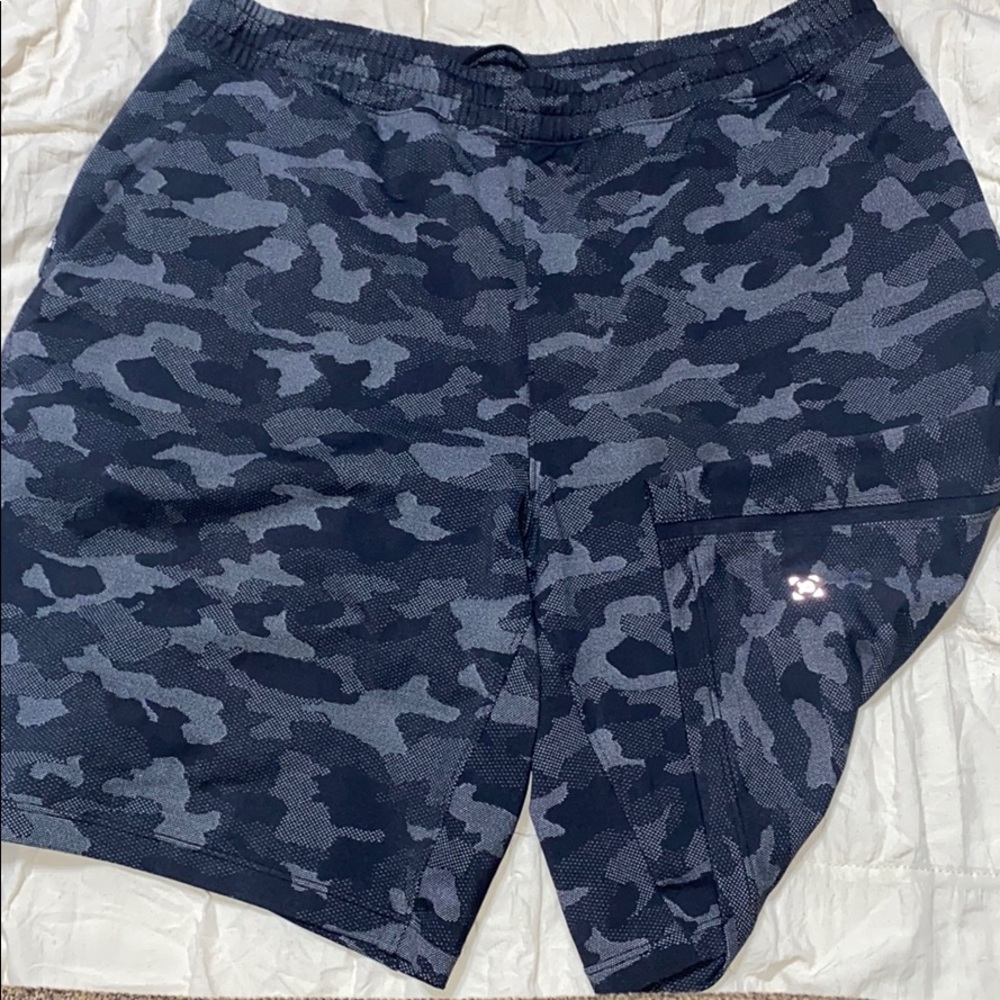 Men’s Lululemon short